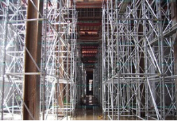 【地鐵腳手架】建設你來做，危險我來擋